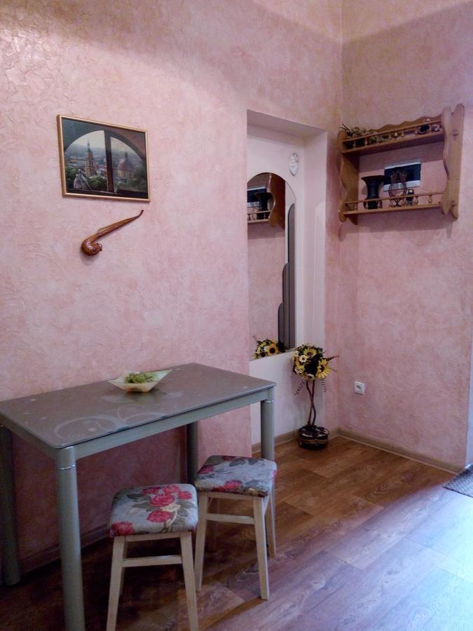 Flat On Sheptytskykh Apartment Лвив Екстериор снимка