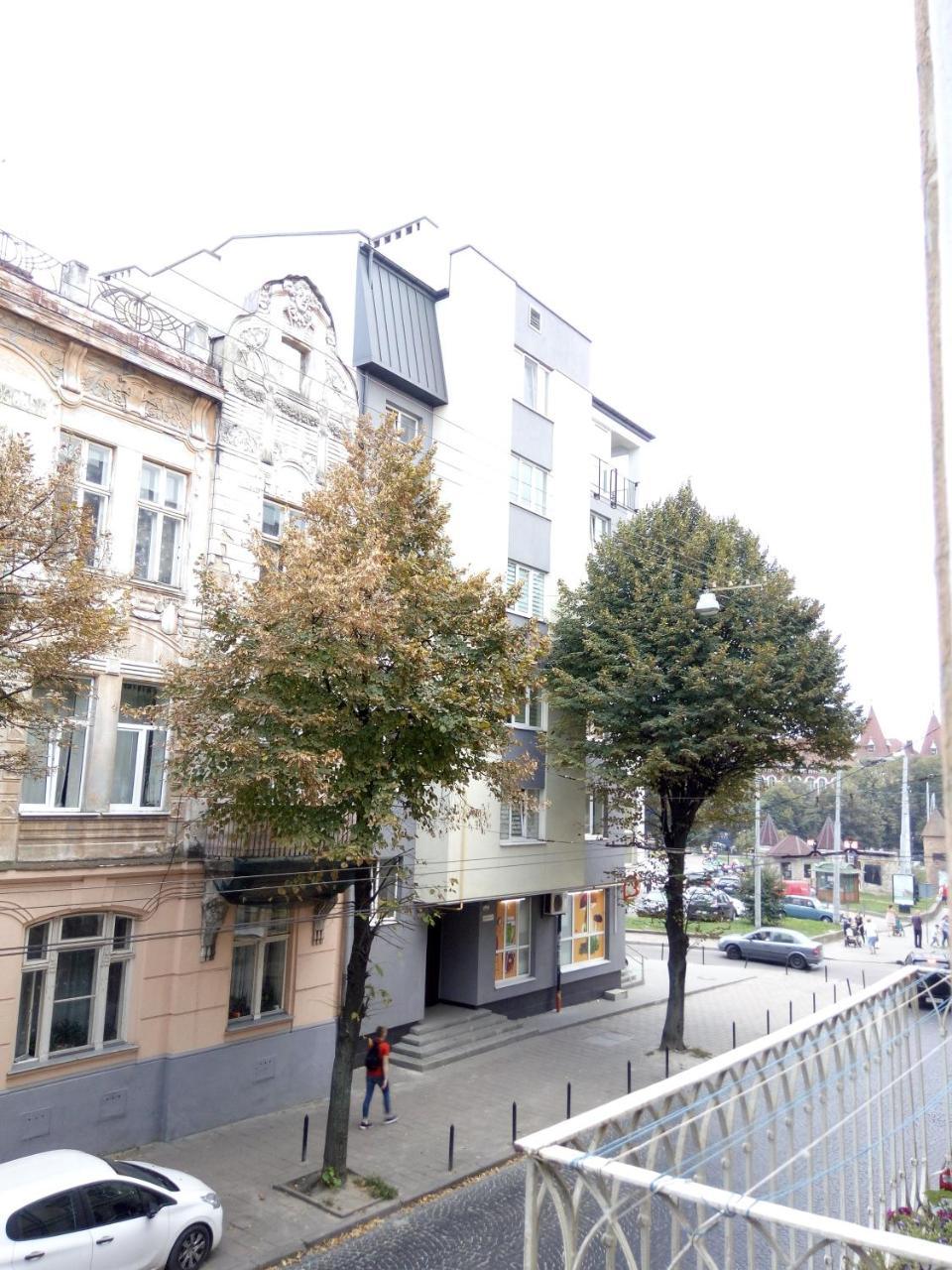 Flat On Sheptytskykh Apartment Лвив Екстериор снимка